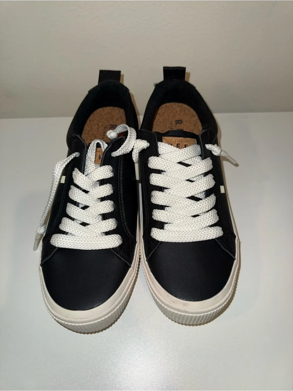 Women’s REEF Lay Day Dawn Black Low-Top Casual Sneakers with White Laces